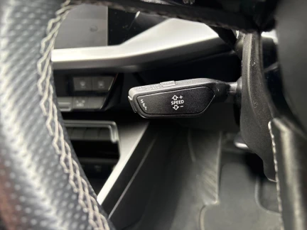Vehicle Thumbnail 24