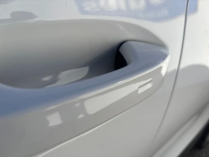 Vehicle Thumbnail 30