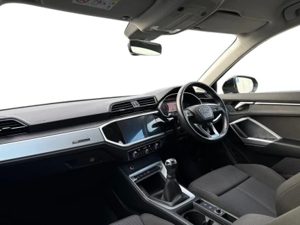 Vehicle Thumbnail 11