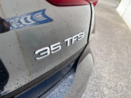 Vehicle Thumbnail 24