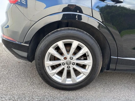 Vehicle Thumbnail 29
