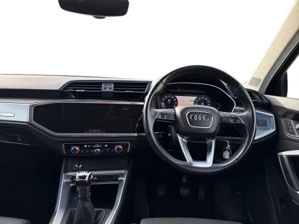 Vehicle Thumbnail 9
