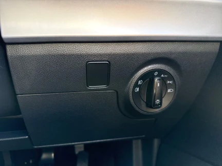 Vehicle Thumbnail 25