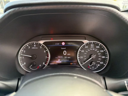 Vehicle Thumbnail 18