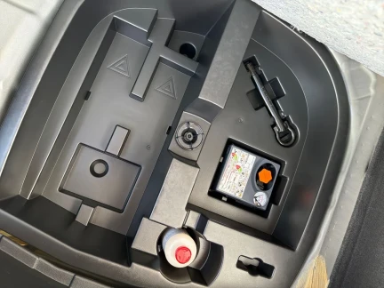 Vehicle Thumbnail 37