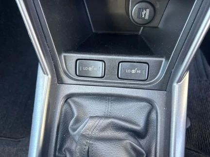 Vehicle Thumbnail 32