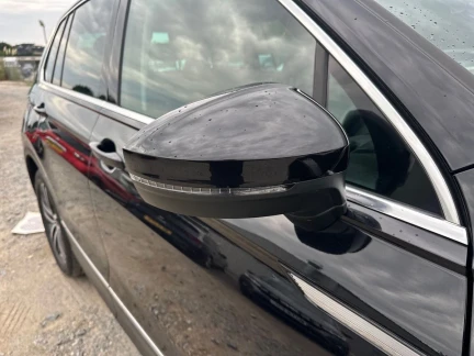 Vehicle Thumbnail 33