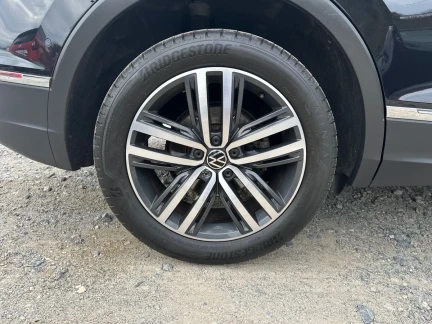 Vehicle Thumbnail 7