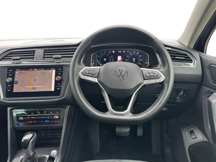 Vehicle Thumbnail 9