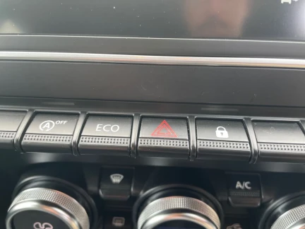 Vehicle Thumbnail 31