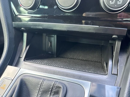 Vehicle Thumbnail 29