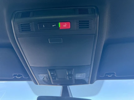 Vehicle Thumbnail 34