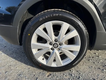 Vehicle Thumbnail 24