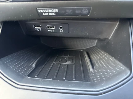 Vehicle Thumbnail 34