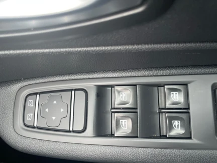 Vehicle Thumbnail 14