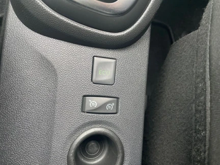 Vehicle Thumbnail 25
