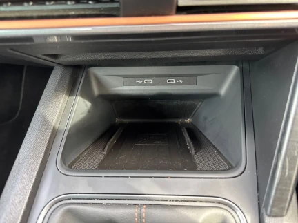 Vehicle Thumbnail 34