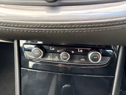 Vehicle Thumbnail 13