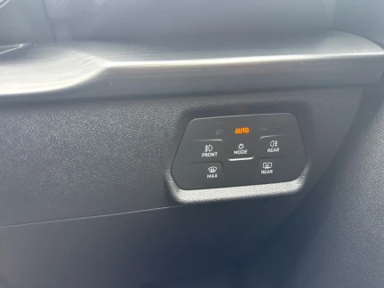 Vehicle Thumbnail 29