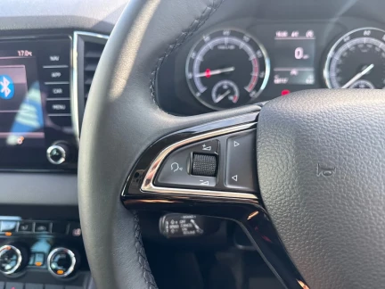 Vehicle Thumbnail 18