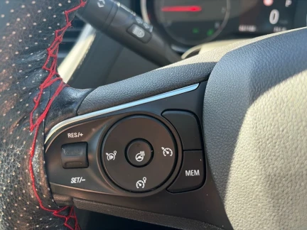 Vehicle Thumbnail 19