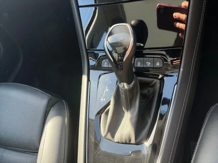 Vehicle Thumbnail 30
