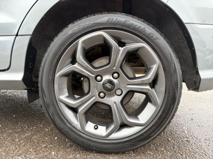 Vehicle Thumbnail 7