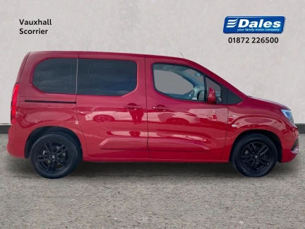 Vehicle Thumbnail 4