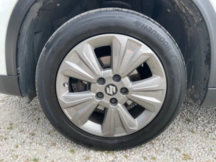 Vehicle Thumbnail 29