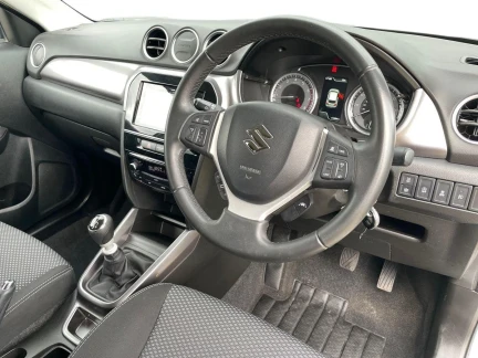 Vehicle Thumbnail 8