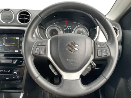 Vehicle Thumbnail 9