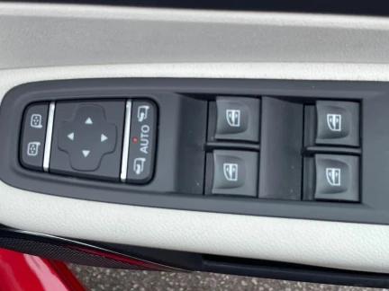 Vehicle Thumbnail 13