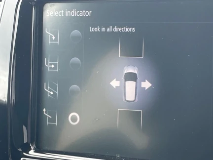 Vehicle Thumbnail 28
