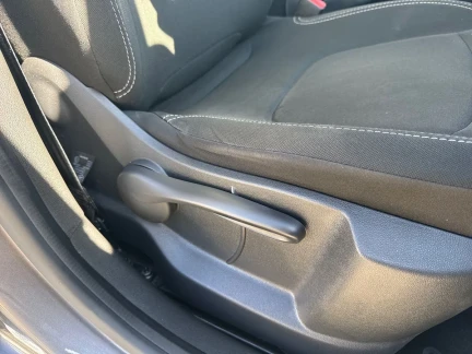 Vehicle Thumbnail 23