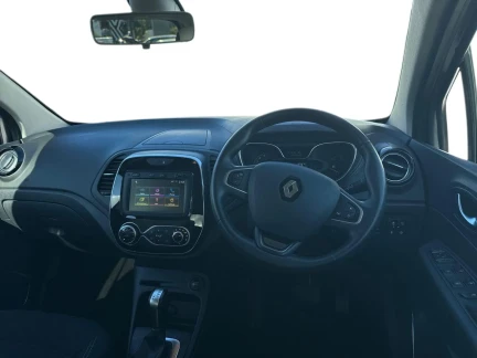 Vehicle Thumbnail 8