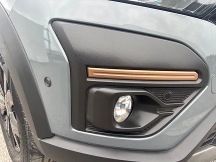 Vehicle Thumbnail 34
