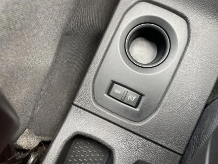 Vehicle Thumbnail 21