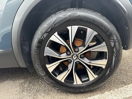 Vehicle Thumbnail 7
