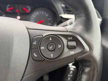 Vehicle Thumbnail 30