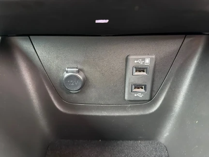 Vehicle Thumbnail 25