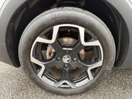Vehicle Thumbnail 28
