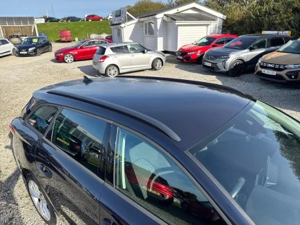 Vehicle Thumbnail 23