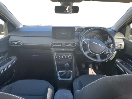 Vehicle Thumbnail 10