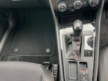 Vehicle Thumbnail 12