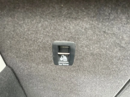 Vehicle Thumbnail 23