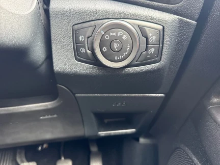Vehicle Thumbnail 35