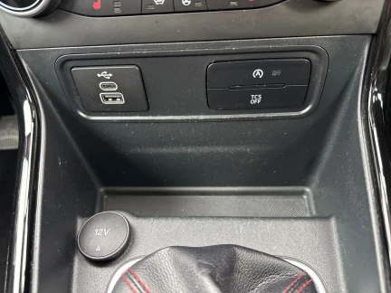 Vehicle Thumbnail 36