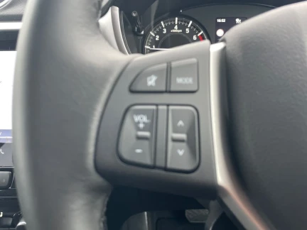 Vehicle Thumbnail 19
