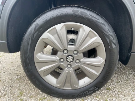 Vehicle Thumbnail 25