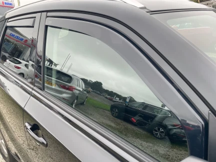 Vehicle Thumbnail 31